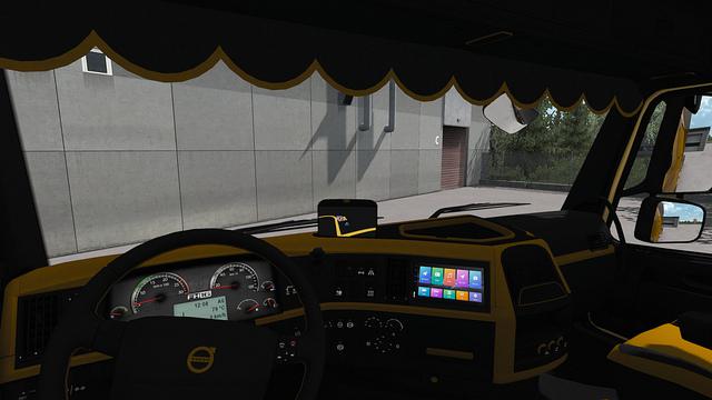 VOLVO FH 2009 BLACK & YELLOW INTERIOR 1.33.X ETS2
